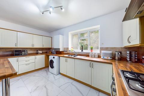 63 Chalet Hill, Bordon, GU35 0EG