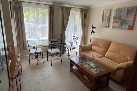 2 bedroom apartment to rent, River Bank Close, Maidstone ME15