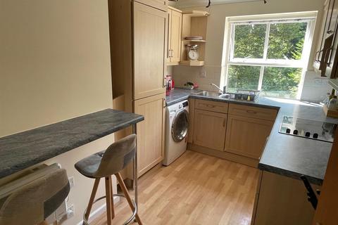 2 bedroom apartment to rent, River Bank Close, Maidstone ME15
