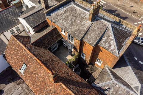 5 bedroom townhouse for sale, High Street, Baldock, SG7