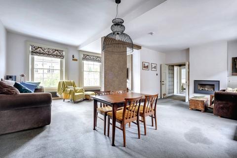5 bedroom townhouse for sale, High Street, Baldock, SG7