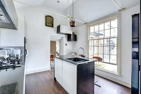 5 bedroom townhouse for sale, High Street, Baldock, SG7