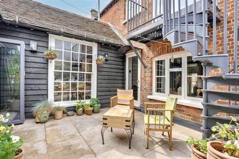 5 bedroom townhouse for sale, High Street, Baldock, SG7