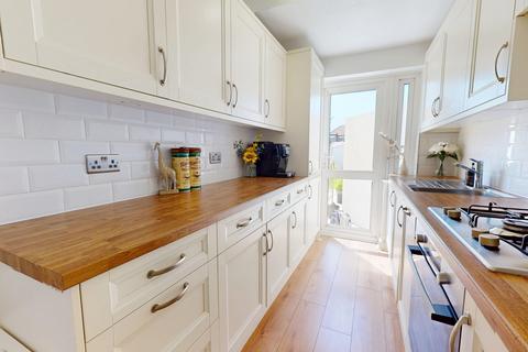 43 Sutcliffe Road, Welling, DA16 1NJ