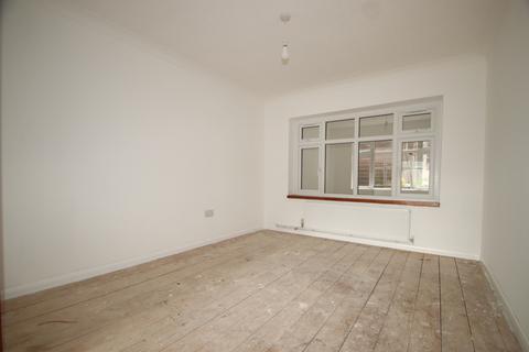 5 bedroom semi-detached house for sale, Chesterfield Close, Orpington, BR5