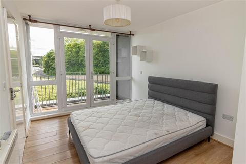 1 bedroom apartment to rent, Tynemouth Pass, Gateshead