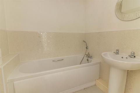 1 bedroom apartment to rent, Tynemouth Pass, Gateshead