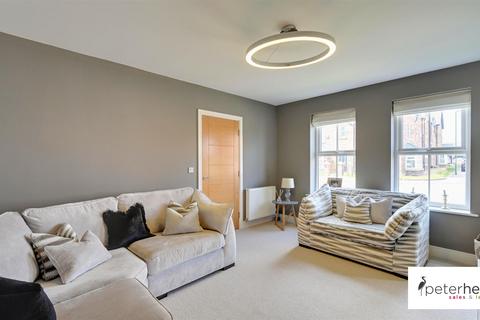 5 bedroom townhouse for sale, Sandpiper View, East Boldon