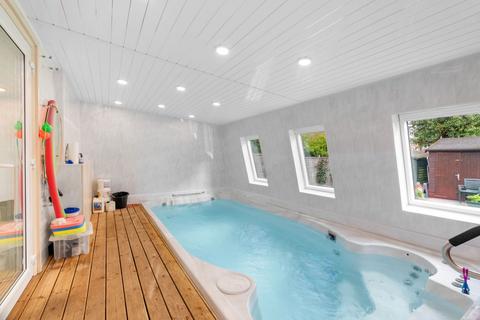 6 bedroom semi-detached house for sale, South Road, Saffron Walden
