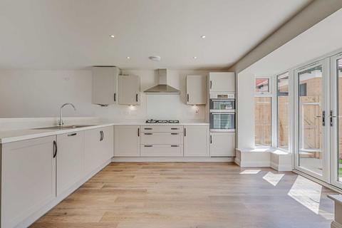 4 bedroom detached house for sale, Lower Road, Hockley, SS5