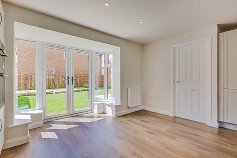 4 bedroom detached house for sale, Lower Road, Hockley, SS5