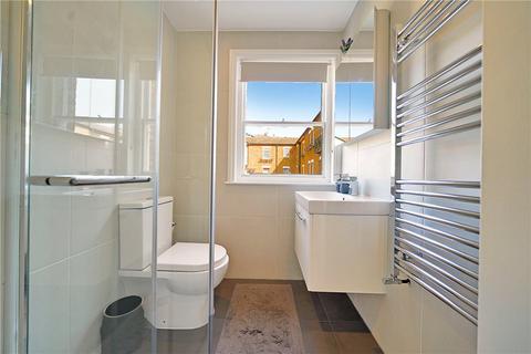 16 Marryat Square, London, SW6 6UA