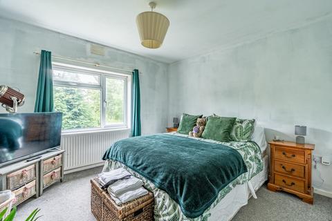 10 Badenham Grove, Bristol, BS11 0LN