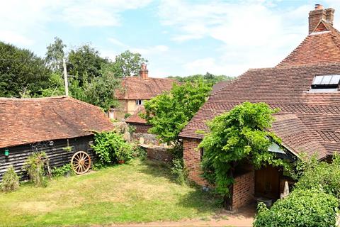 Amberley Lane, Milford, Godalming, Surrey, GU8