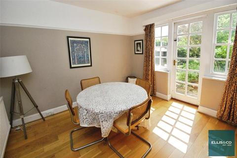 undefined, Erskine Hill, Hampstead Garden Suburb, NW11