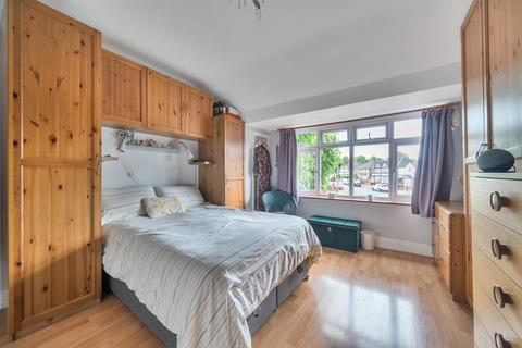 26 Watermead Road, London, SE6 3DQ