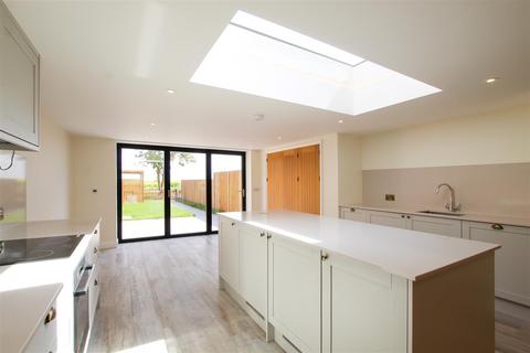 2 bedroom end of terrace house to rent, Cambridge Road, Cambridge CB23
