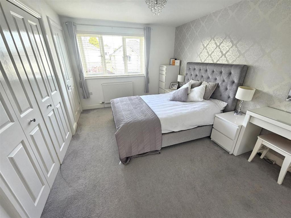 Master Bedroom.jpg