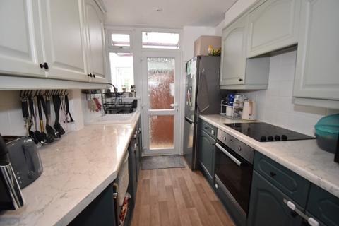 185 Briar Crescent, Exeter, EX2 6DT