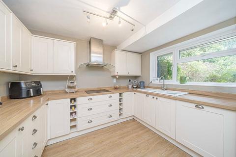 undefined, Kenton Avenue, Sunbury-On-Thames TW16