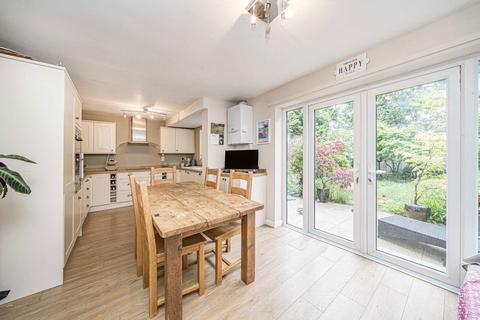 undefined, Kenton Avenue, Sunbury-On-Thames TW16