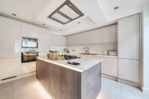 4 bedroom semi-detached house to rent, Trumps Green Road, Virginia Water, GU25