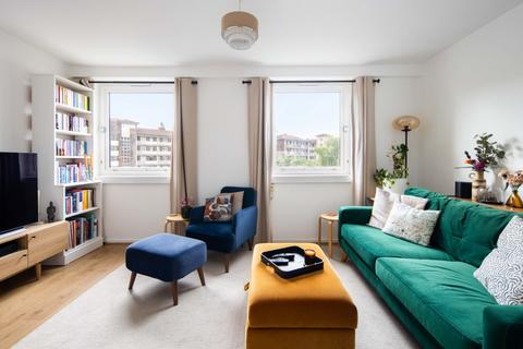 3 bedroom maisonette for sale, Norton House, Roman Road, Bethnal Green, London, E2