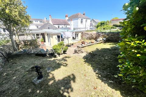 Rue Du Beaumont, Le Banquage, Alderney