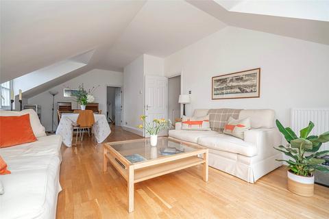 3 bedroom penthouse for sale, Royal Drive, London, N11