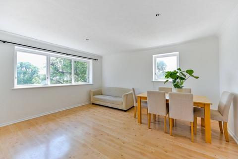 13 Maplehurst Close, Kingston Upon Thames, KT1 2HD