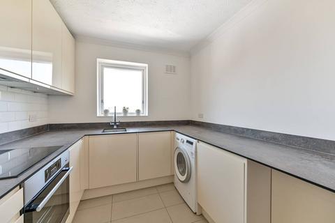 13 Maplehurst Close, Kingston Upon Thames, KT1 2HD