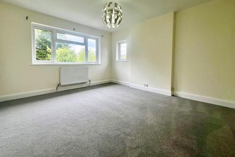 14 Barnhill, Pinner, HA5 2SX