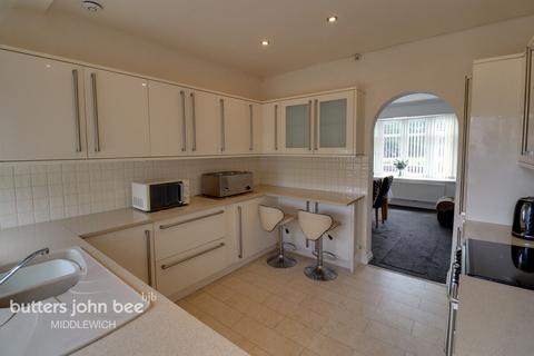 7 bedroom detached bungalow for sale, Middlewich CW10