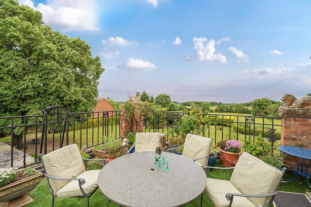 1300280-16-6839cdab01a1b-ARW-1