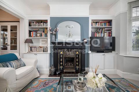 31 Maxwelton Avenue, London, NW7 3NB