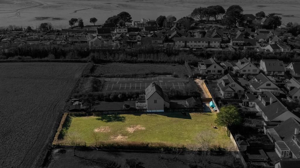 A12 - 22 Underhill Crescent Lympstone - 250227