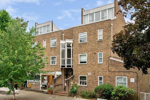 8 Gore Road, London, E9 7HR