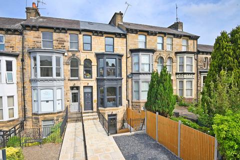 5 bedroom townhouse for sale, Cheltenham Mount, Harrogate