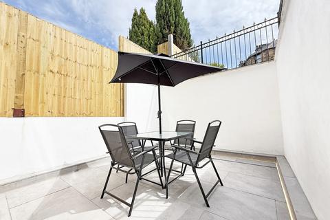 5 bedroom townhouse for sale, Cheltenham Mount, Harrogate