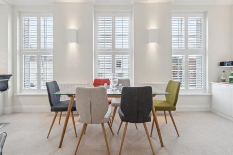 2 bedroom apartment for sale, High Street, Amersham, Buckinghamshire, HP7