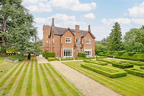 8, Bedwell Hall Bedwell Park, Essendon, Hatfield, AL9 6GJ