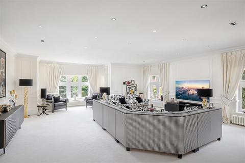 8, Bedwell Hall Bedwell Park, Essendon, Hatfield, AL9 6GJ