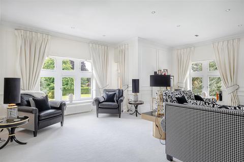8, Bedwell Hall Bedwell Park, Essendon, Hatfield, AL9 6GJ