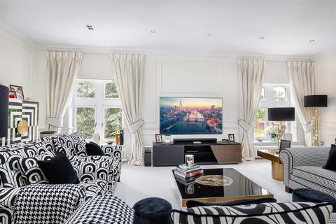 8, Bedwell Hall Bedwell Park, Essendon, Hatfield, AL9 6GJ