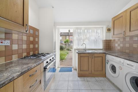 4 bedroom terraced house for sale, Sherringham Avenue, London N17