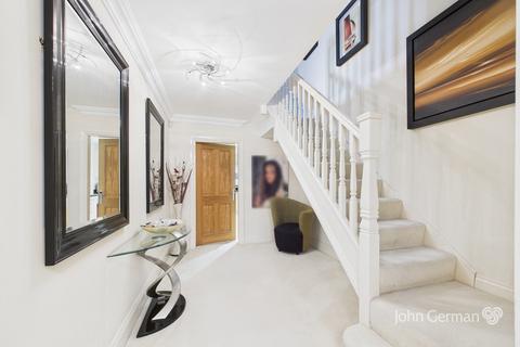 5 bedroom detached house for sale, Birmingham Road, Shenstone