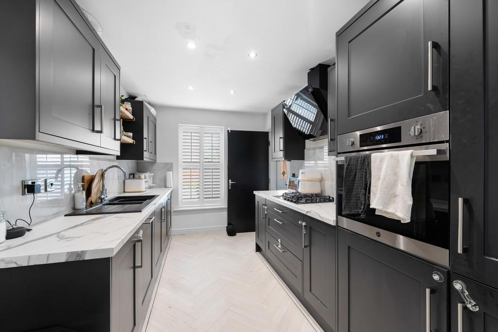 112 Naylor Road, CH66 1 SD-11