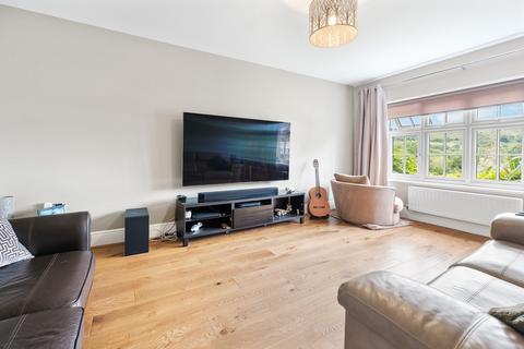 undefined, Clos Goch, Pentyrch, Cardiff