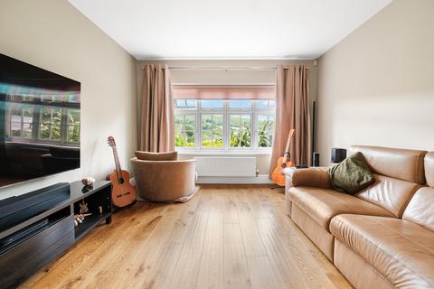 undefined, Clos Goch, Pentyrch, Cardiff
