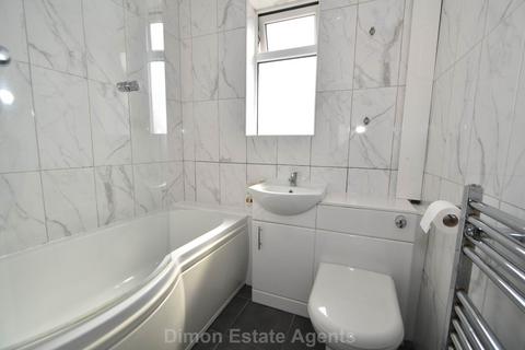 3 bedroom terraced house for sale, Hill Park Road, Gosport